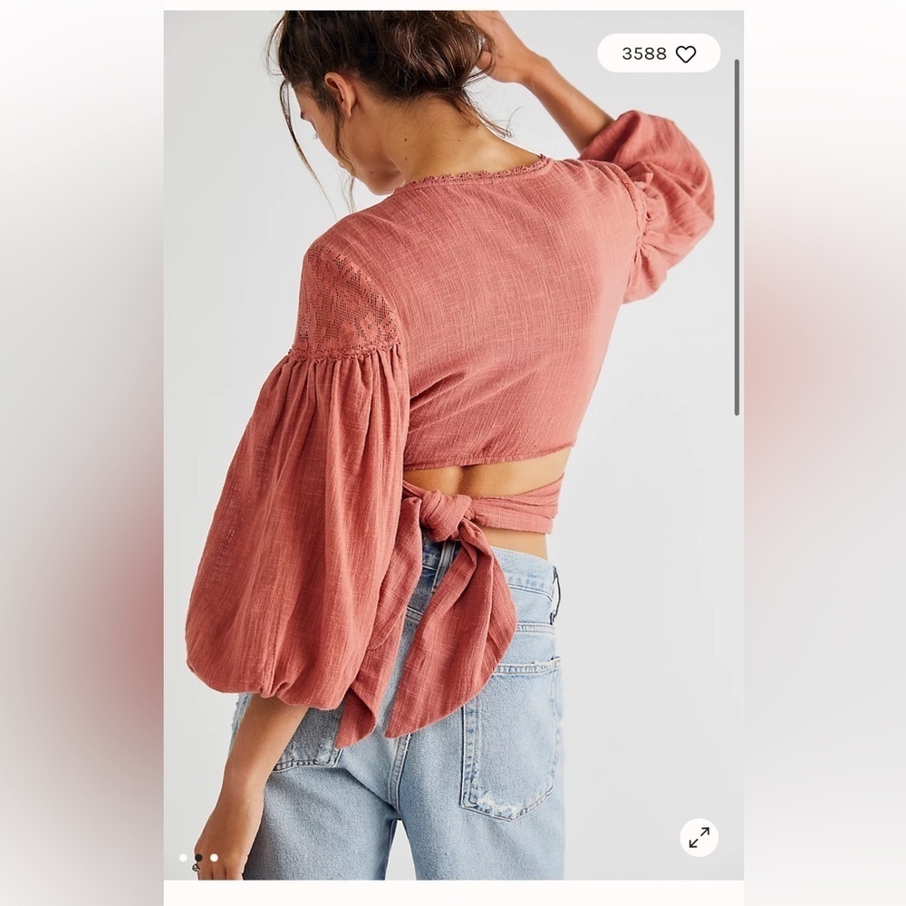 Free People Dolly Wrap Top
NWOT
Color:Warmstone - Picture 3 of 6